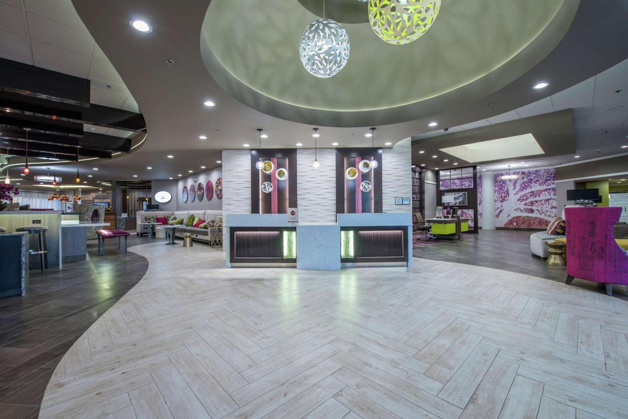 Doubletree By Hilton Winston Salem - University, Nc Exterior foto