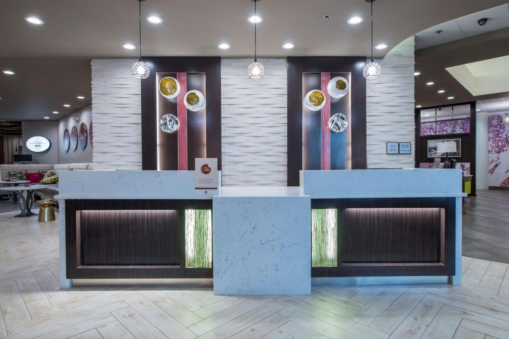 Doubletree By Hilton Winston Salem - University, Nc Exterior foto