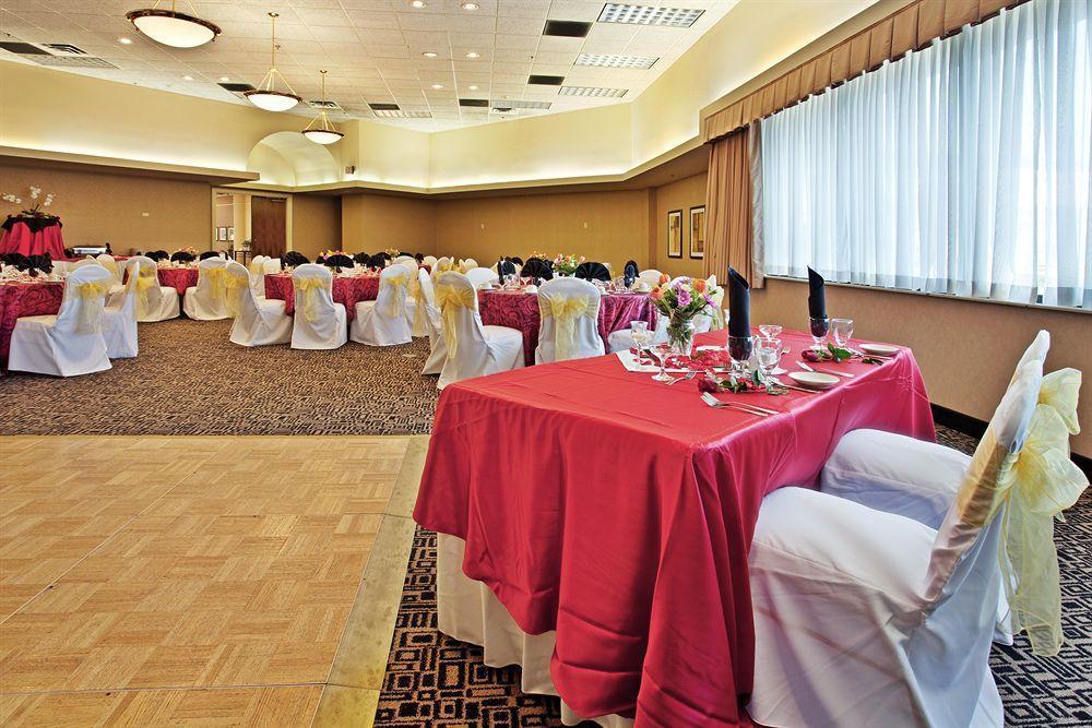 Doubletree By Hilton Winston Salem - University, Nc Restaurante foto
